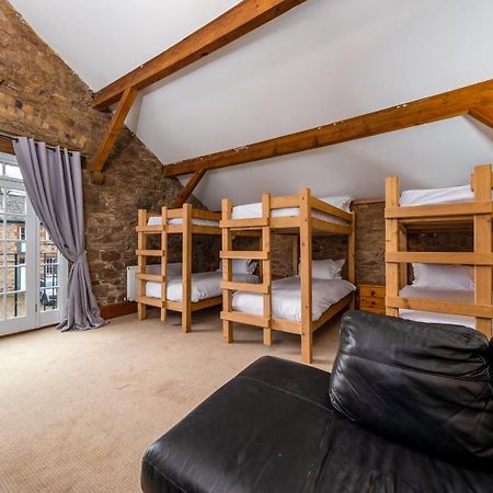 Muncaster Castle Coachman'S Quarters Bed & Breakfast Ravenglass Bagian luar foto