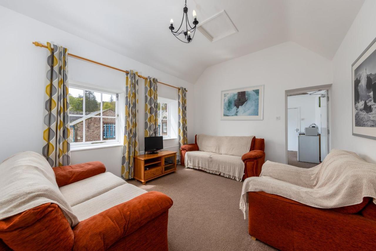 Muncaster Castle Coachman'S Quarters Bed & Breakfast Ravenglass Bagian luar foto