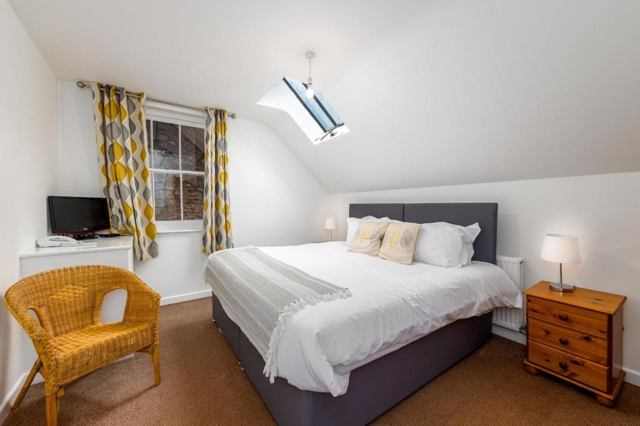 Muncaster Castle Coachman'S Quarters Bed & Breakfast Ravenglass Bagian luar foto