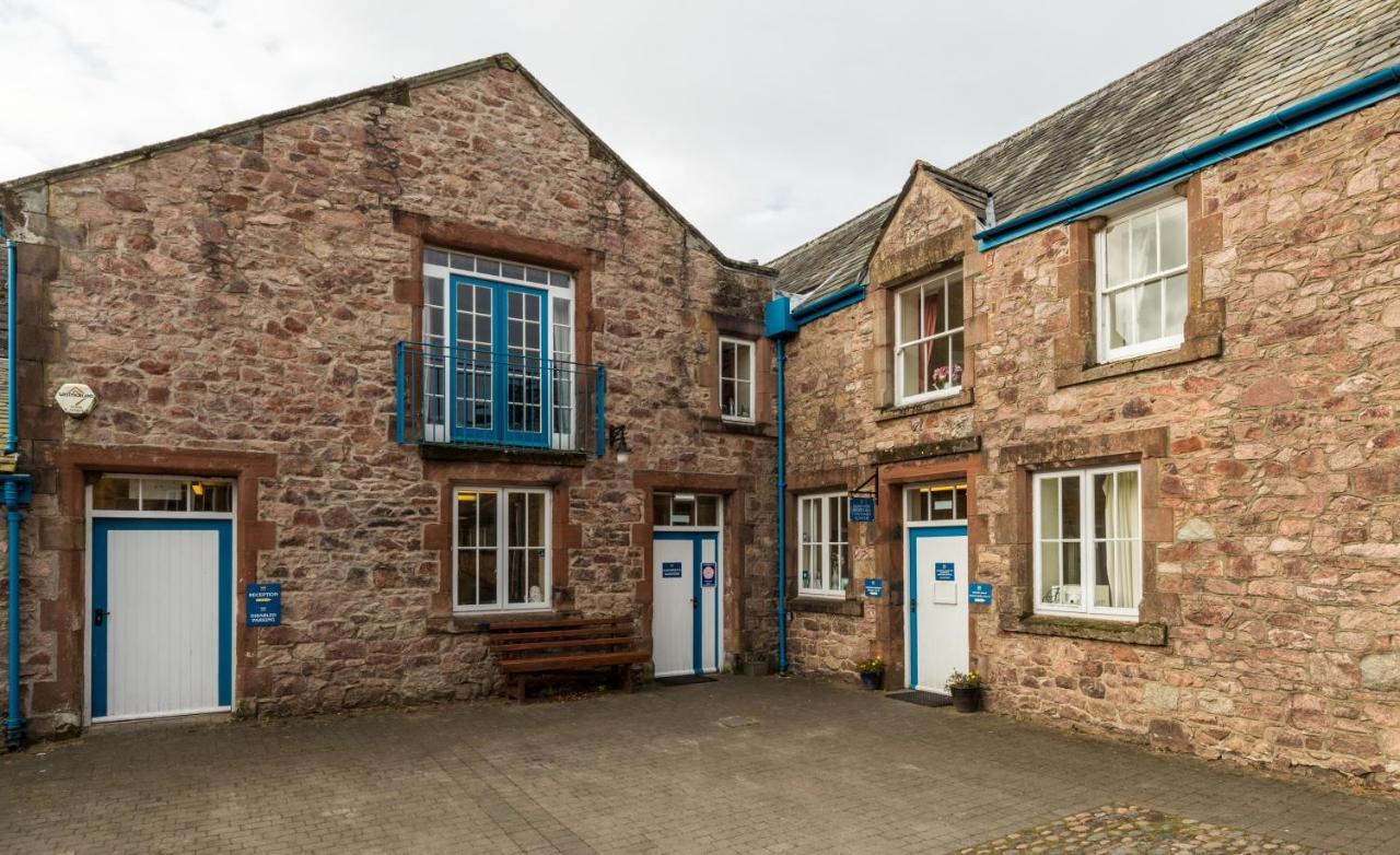 Muncaster Castle Coachman'S Quarters Bed & Breakfast Ravenglass Bagian luar foto